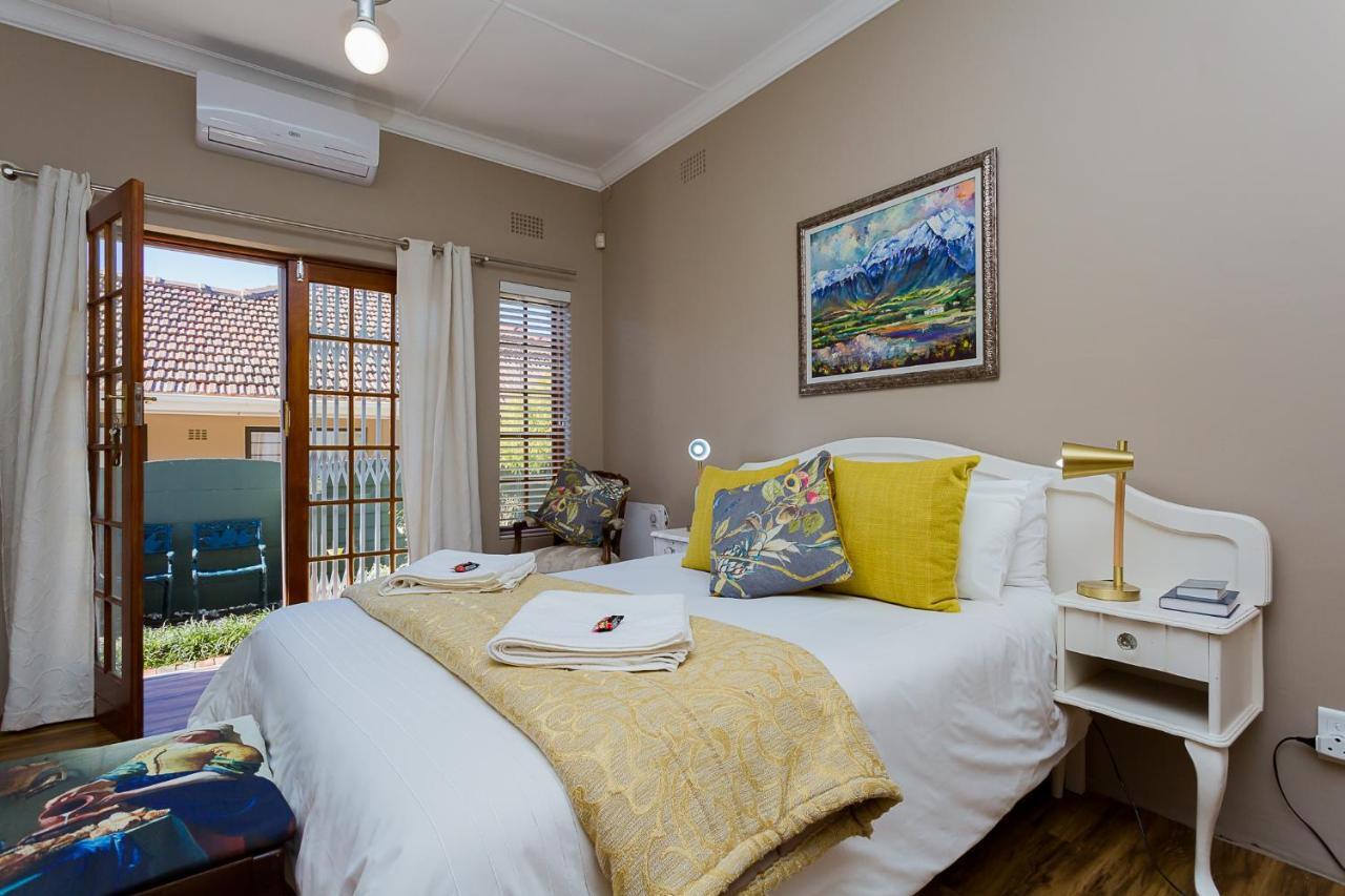 7 On Annandale B&B East London Esterno foto
